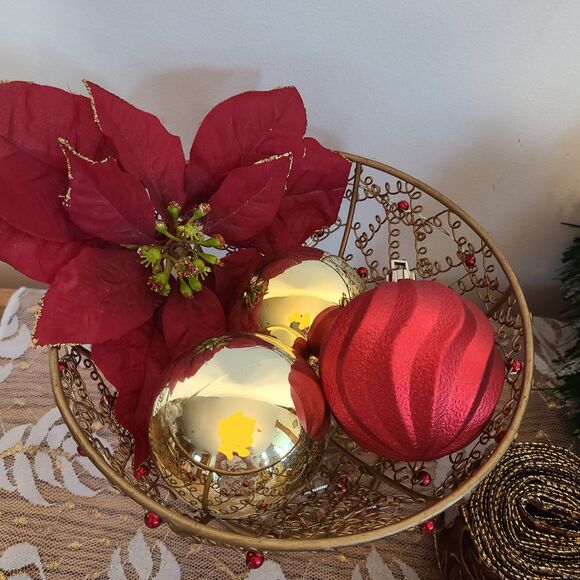 Vintage Holiday Decor Bundle Wire Basket | Garland | Ribbon | Satin Bag | Lace - Picture 3 of 10